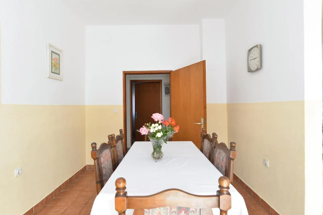 Apartment Desanka 668 Medulin
