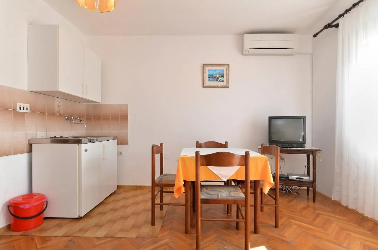 Apartment Desanka 668