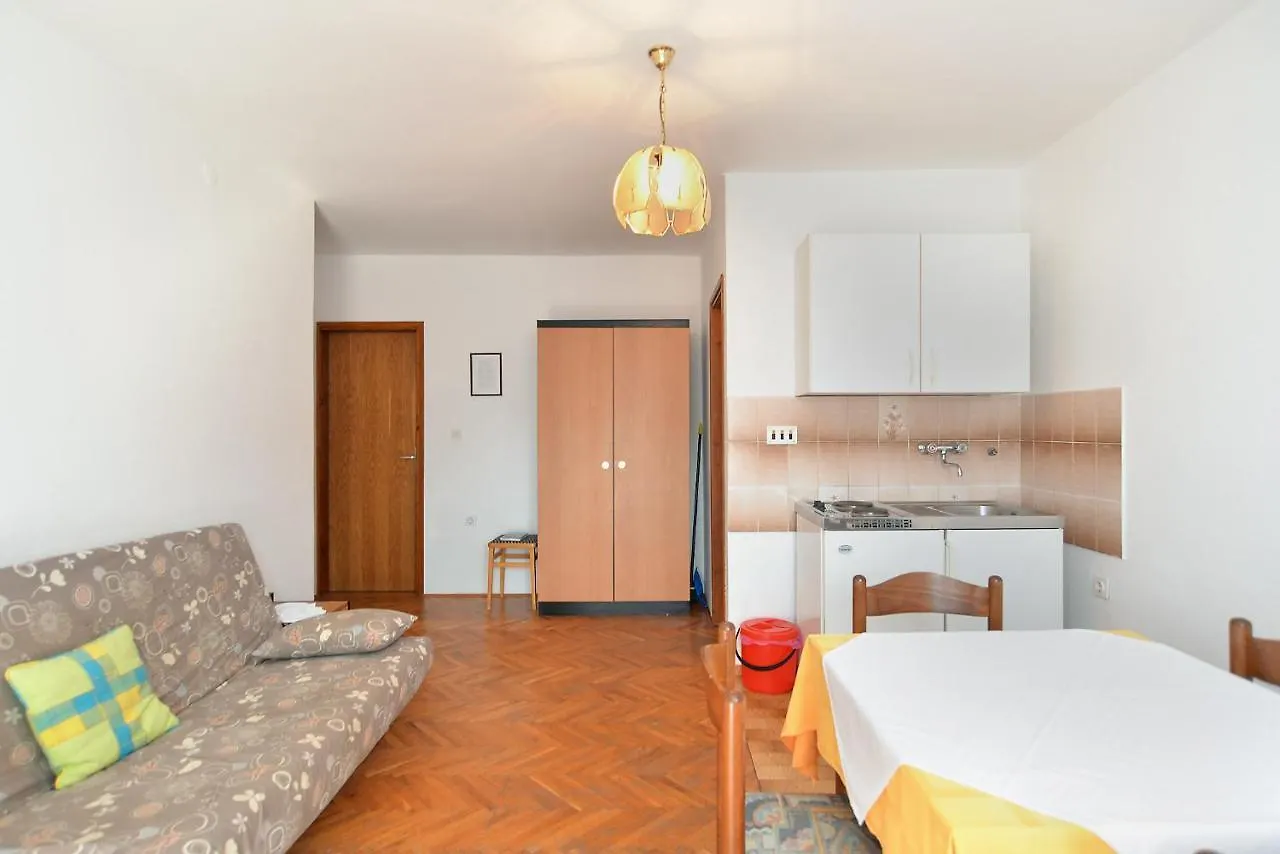 Apartment Desanka 668
